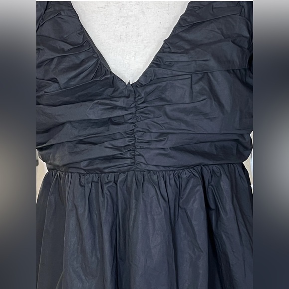 Tuckernuck Hyacinth House Black Margaux Flutter V Neck Peplum Blouse XL - Picture 5 of 9